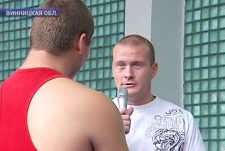 Вячеслав Узелков поделился профессиональными секретами с юными боксерами