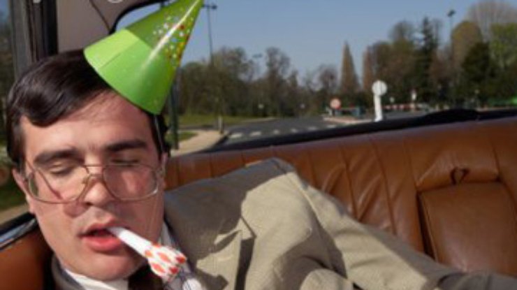 В Минске водителям дают примерить "пьяные очки"