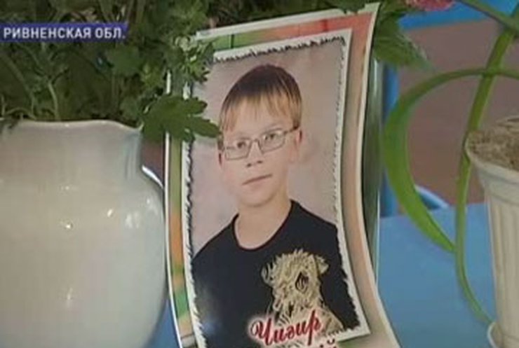 В Ривненской области в школе умер одинадцатиклассник