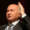 Лужков отказался уходить в отставку