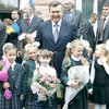 Янукович призвал украинцев усыновлять детей