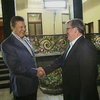 В Крыму проходит встреча Януковича и Комаровского