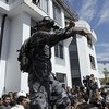В Эквадоре ввели ЧП из-за попытки госпереворота
