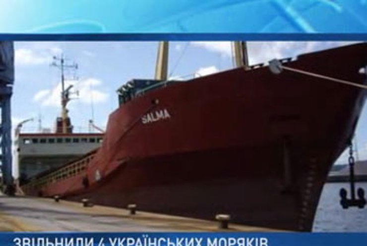 Украинских моряков освободили из пиратского плена в Камеруне
