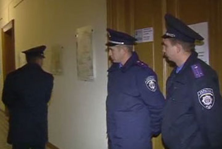 "Свобода" заблокировала львовский городской избирком