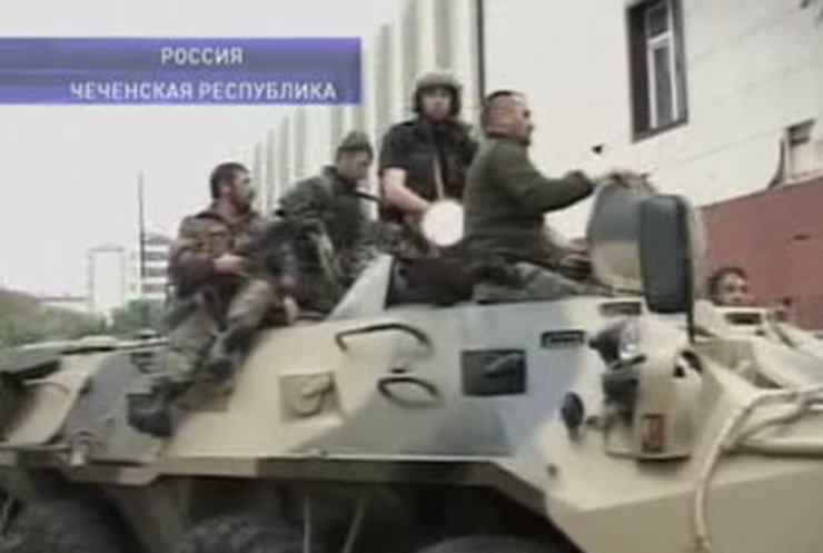 Боевики атаковали чеченский парламент
