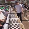 Израильтянин побил рекорд по одновременной игре в шахматы