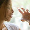 Вода предотвращает переедание - ученые