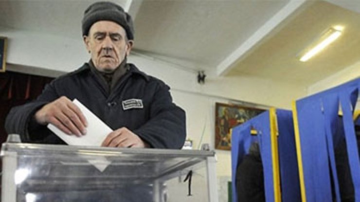 20% украинцев еще не знают, за кого голосовать на местных выборах