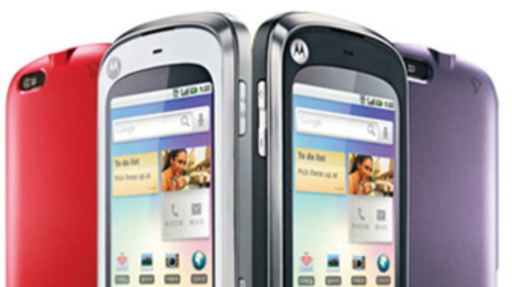 Motorola MIX: Android-смартфон среднего класса
