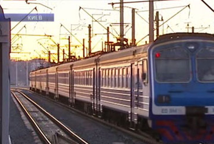 В Киеве открыли обновленную железнодорожную станцию "Левый берег"