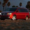 Dodge представила информацию об обновленном минивэне Grand Caravan