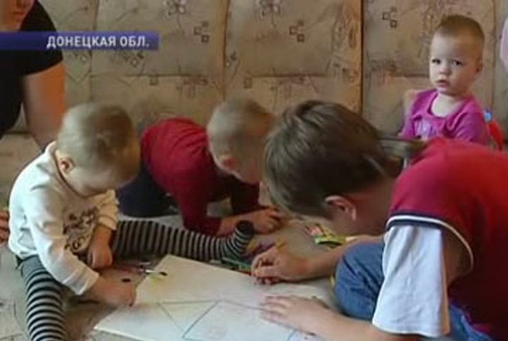 Семьи, у которых родилась тройня, не могут получить жилье