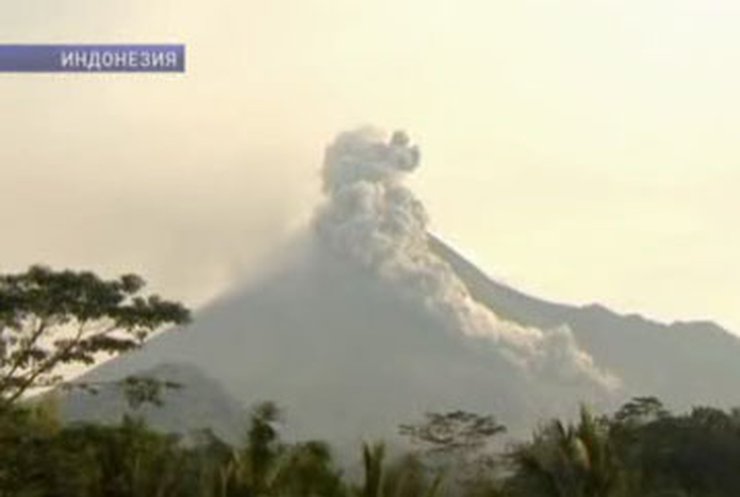 На острове Ява вновь активизировался вулкан Мэрапи