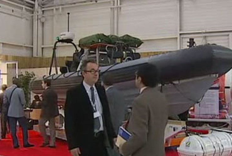 В Ле-Бурже проходит выставка "Евронаваль-2010"