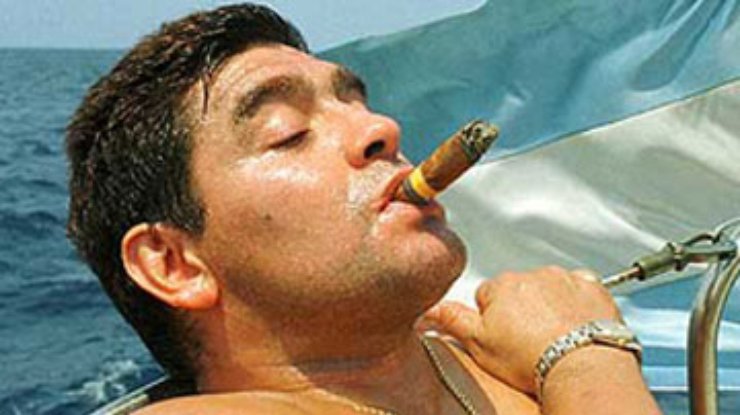 Марадона отмечает 50-летний юбилей