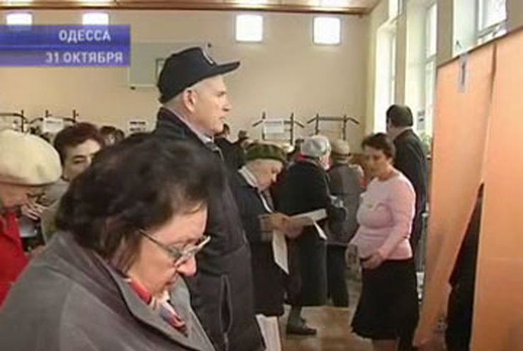 В некоторых регионах за кресло мэра разгорелась нешуточная борьба