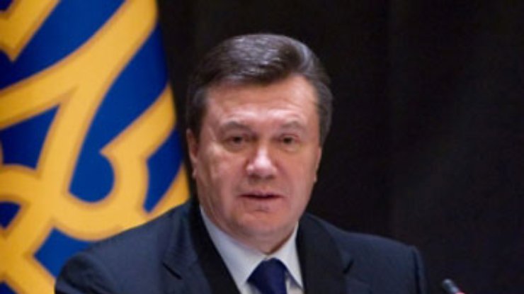 Янукович поручил Лавриновичу заняться законами о выборах