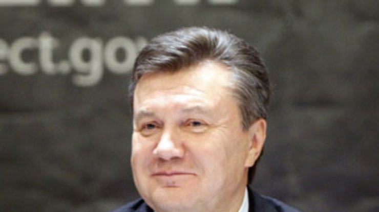 Янукович призвал новоизбранные местные власти работать во имя Украины