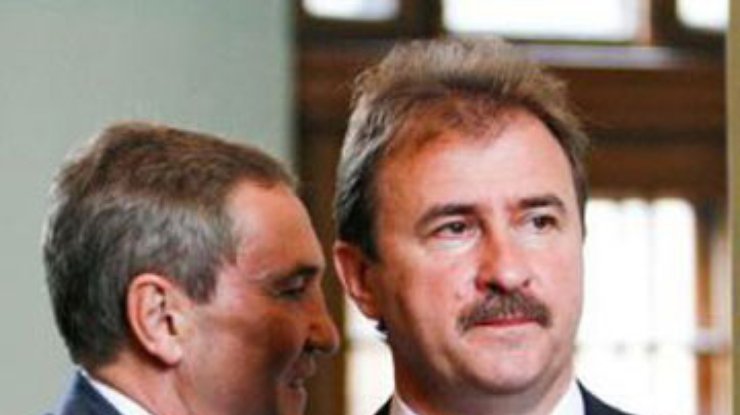 Янукович разделил Киев