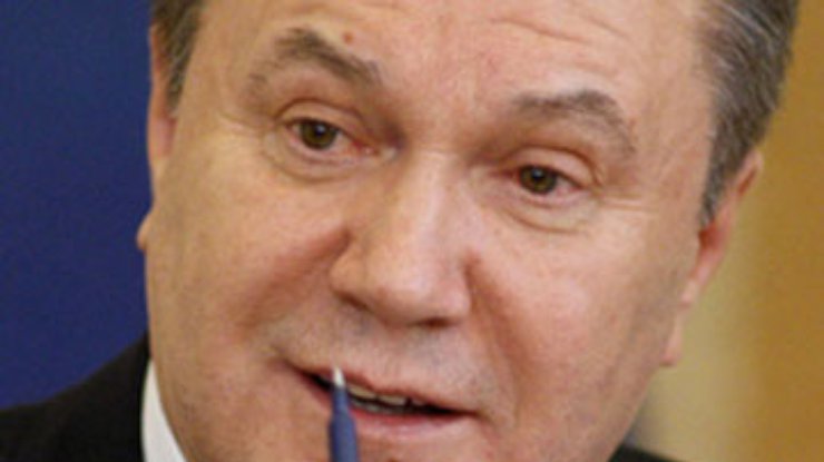 Янукович разрешил Раде менять Конституцию без бюллетеней