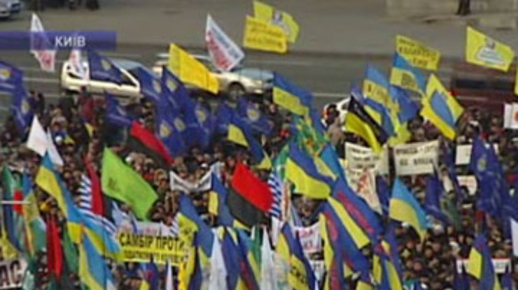 Митингующие предприниматели отправились к Януковичу