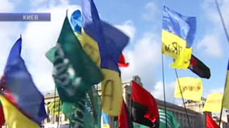 На Майдане усилились разногласия из-за политических требований