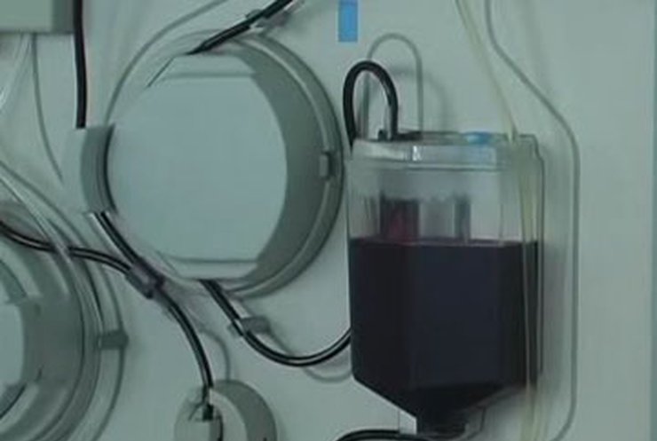 Херсонские чиновники сдали кровь для онкобольных детей