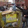 Жителей столицы учат сортировать мусор