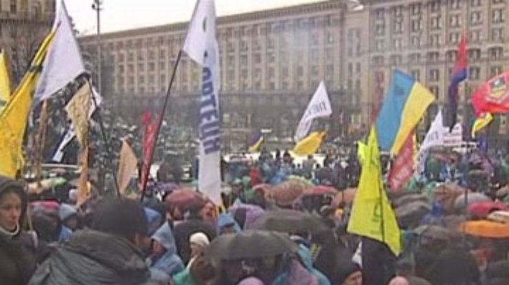Акции протеста на Майдане отложили до 2 декабря
