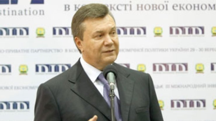 Янукович обратился к украинцам из-за Налогового кодекса