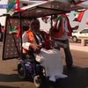 Житель ОАЭ проехал 350 километров в инвалидном кресле