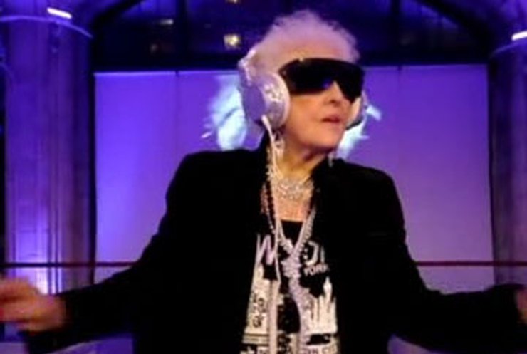В Нью-Йорке состоялся концерт 69-летнней женщины-dj