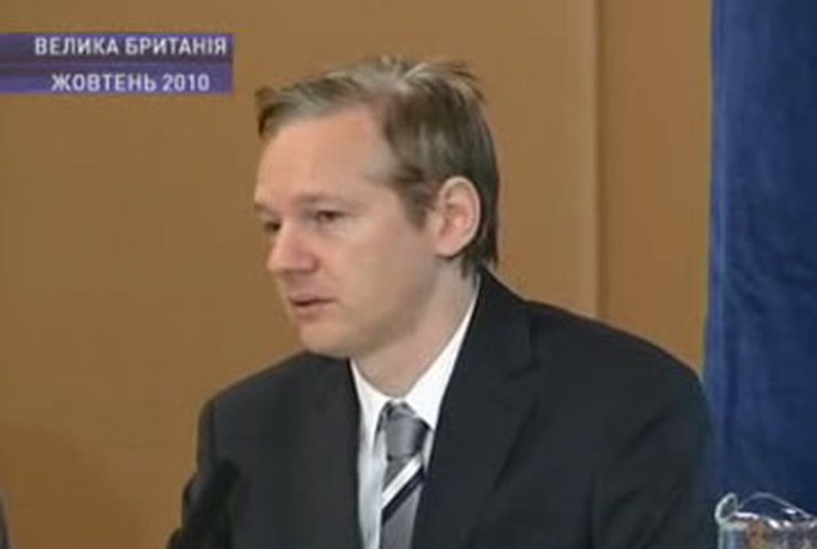 Основатель сайта WikiLeaks готов предстать перед судом
