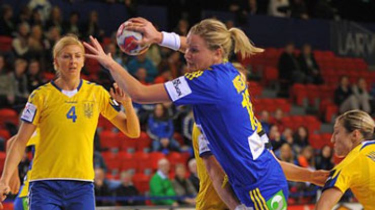 Украина проиграла Швеции на ЧЕ по гандболу