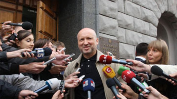 Турчинов пришел на допрос в ГПУ по делу Луценко