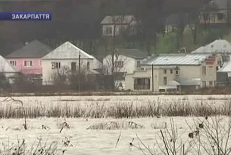 Жители Закарпатья пострадали от наводнения