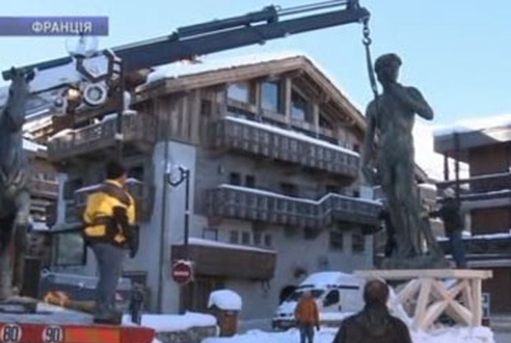 На альпийском курорте Куршавель открылась выставка знаменитых скульптур