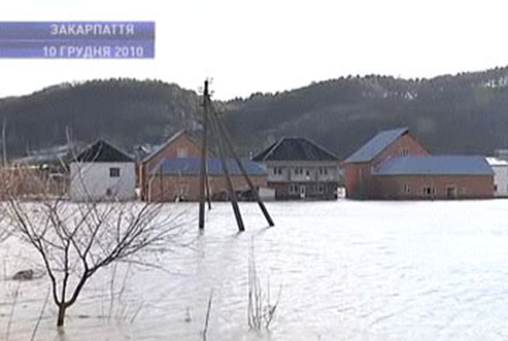 В Закарпатье считают убытки от наводнений