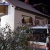 В Германии пассажирский автобус протаранил жилой дом