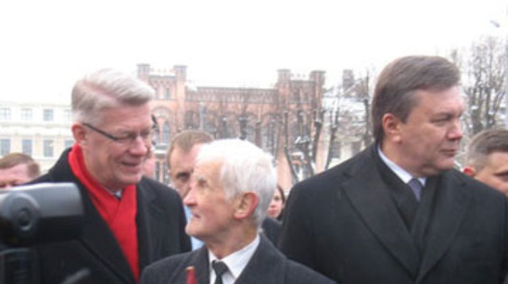 В Латвии Янукович отказался посещать Музей советской оккупации