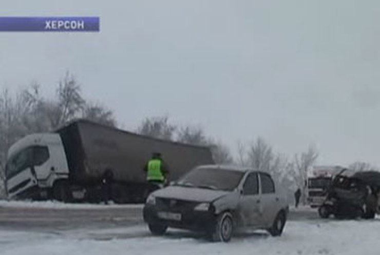 В Херсоне второй день подряд наблюдается сильный туман