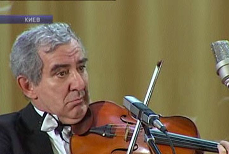 Музыкант-виртуоз Михаил Казиник дал мастер-класс в Киеве