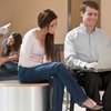 В США учителям запретили "френдить" на Facebook школьников