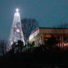 Южная Корея зажгла огромную елку на границе с КНДР
