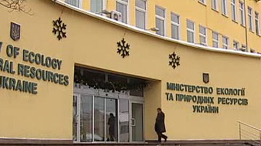 Из Калуша вывезли последнюю в этом году партию ядохимикатов