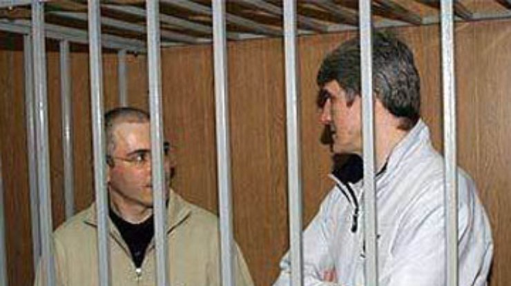 Суд признал Ходорковского и Лебедева виновным в хищении нефти