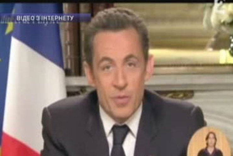 Коммунисты выложили в сеть поддельный ролик с новогодним поздравлением от Саркози