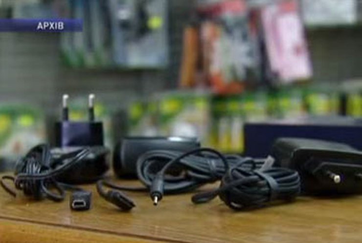 В Европе решили создать универсальную зарядку для мобильных
