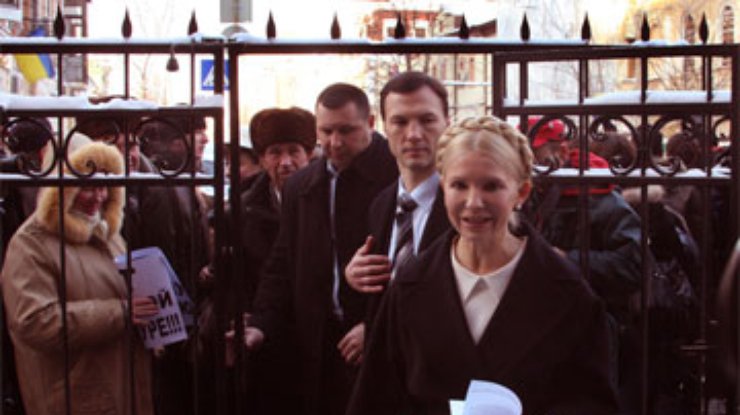 Тимошенко снова приехала в ГПУ